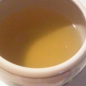 花粉の目のかゆみに渋～い濃い緑茶